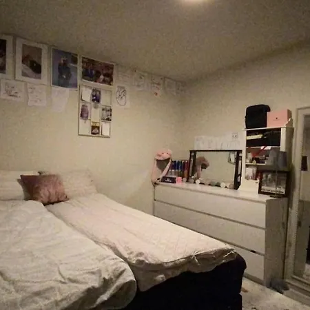 빌라 Fol Deg Som Hjemme