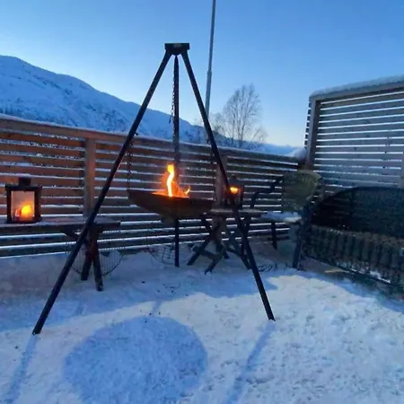 Fol Deg Som Hjemme Halsoy